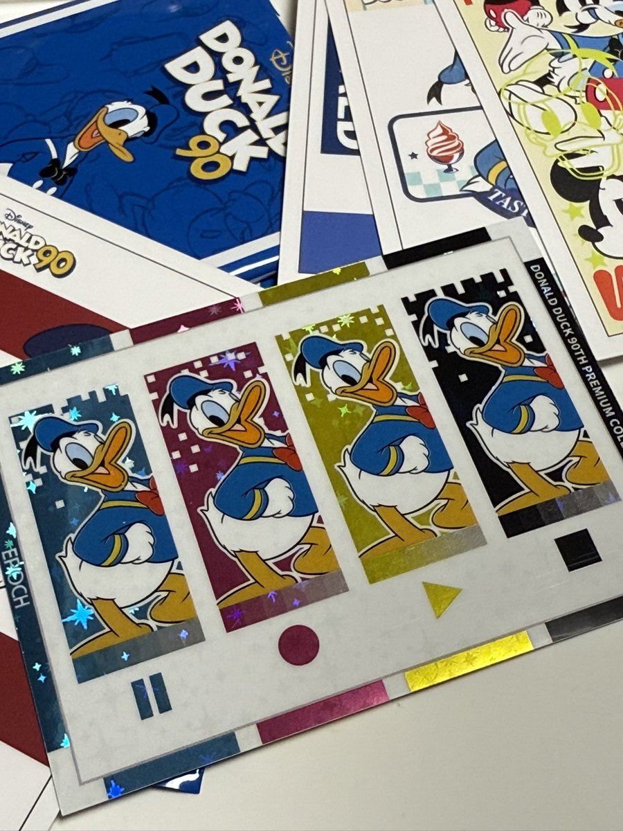 このドナルドのカード、シリアルナンバー⚪︎/50ってついてたけど良い方なのかな？😆