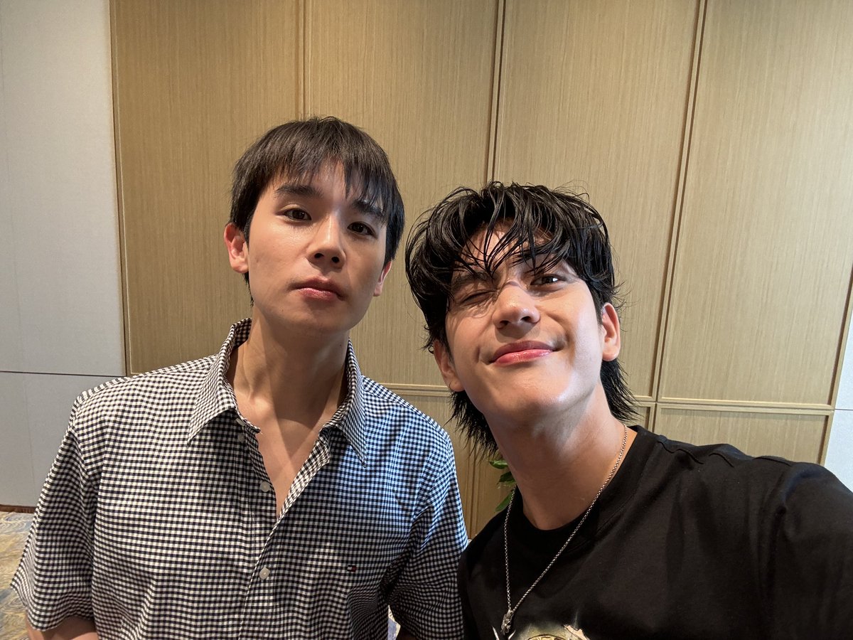 Sea_tawinan's tweet image. 💜🩵