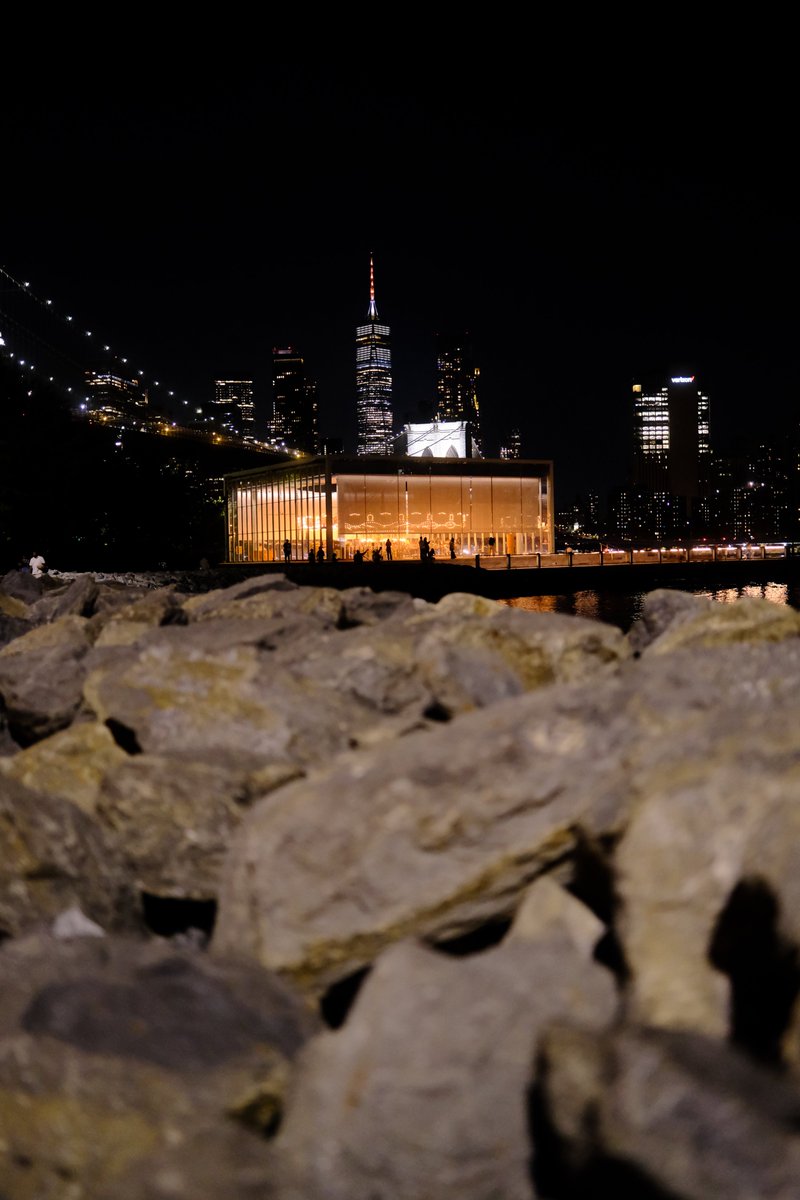 el_jong's tweet image. Dumbo is photography cheat code.

#photography #streetphotography #nycphotography #brooklynphotography #dumbo