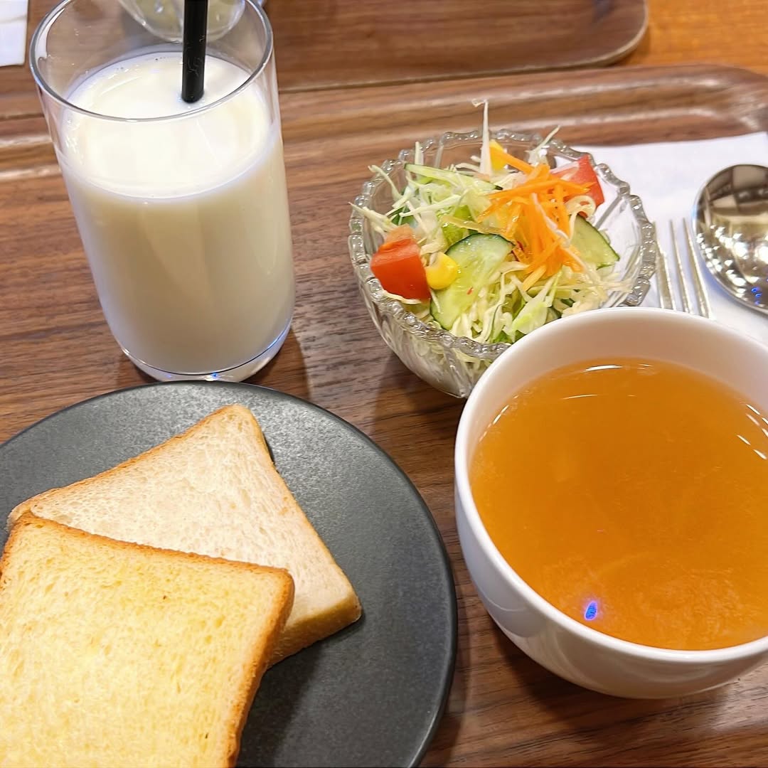 素敵なカフェの前で😌🥐
モーニング美味しかったし楽しかったなー🥳🎉

#porsche911 #porsche991 #porsche991後期 #ポルシェ911 #ポルシェ991 #ポルシェ991後期
#ポルシェ911大好き