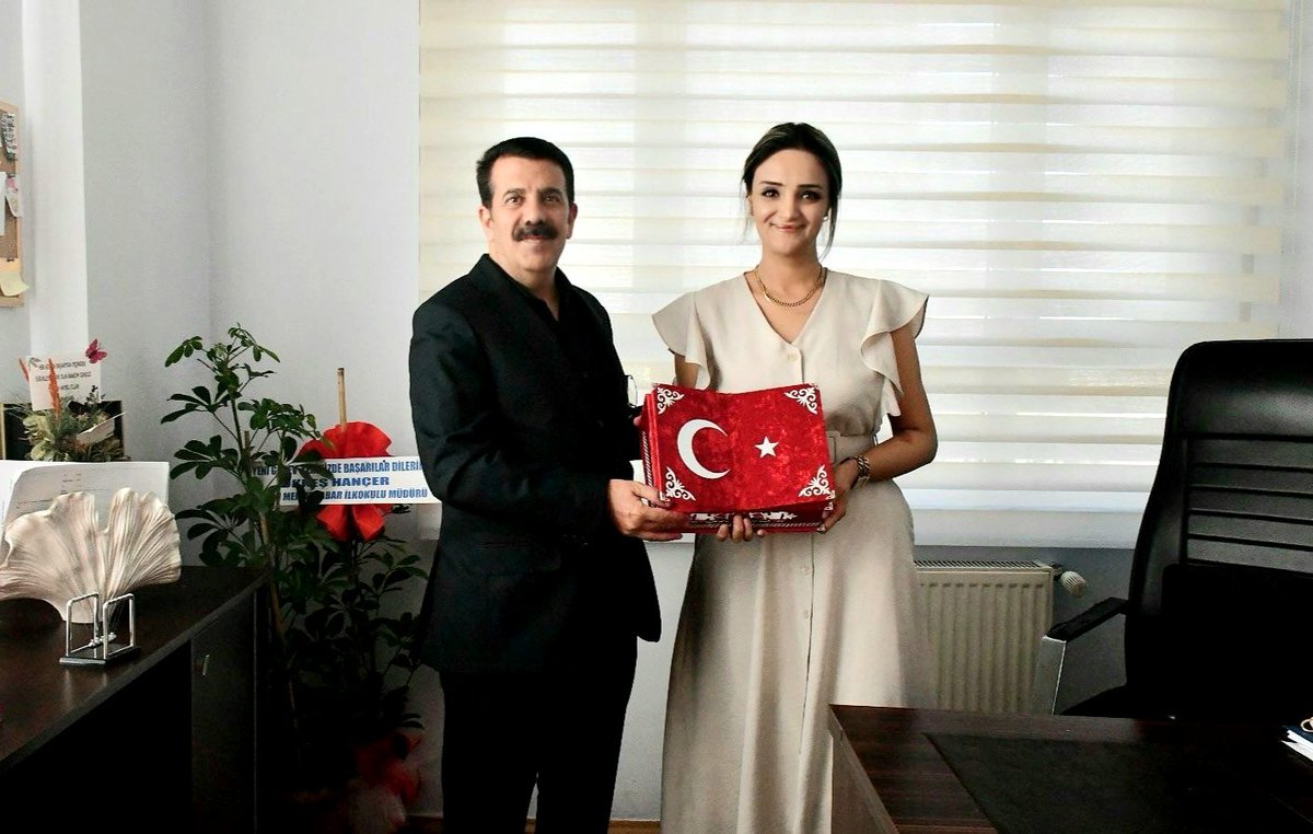 DrAhmetGok's tweet photo. Şahinbey İlçe Milli Eğitim Şube Müdürlerimiz Sayın Alev ÖZEN hanımefendiyi, Sayın İsmail ÖNCEL ve Sayın Mehmet Nazif ERCEMAL beyefendileri ziyaret ettik.
Allah cc. başarılarını daim eylesin inşallah. https://t.co/cy9ubVefBX