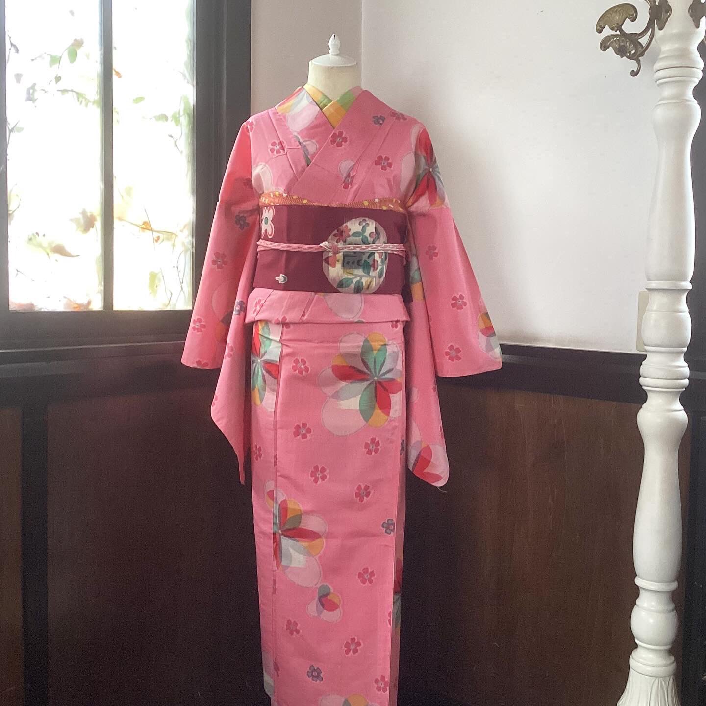 slant stripes＊銘仙 黒 オーキッドピンク アンティーク銘仙着物 A424