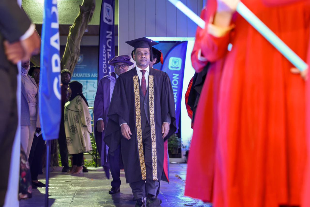 MoHmv's tweet photo. Minister of Health @ANazim2019 attended as Chief Guest at the final session of @VillaCollegeMv Graduation 2025. 

#VCGrad2025 https://t.co/51xusPasbo