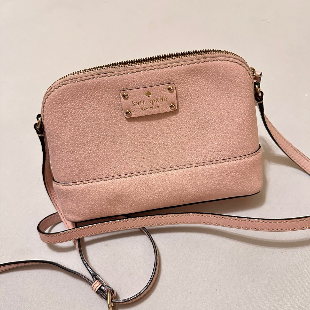 WTS LFB PH PRELOVED BAGS

Selling preloved branded clothing and apparel on Instagram and Carousell <a href="/secondseason_ph/">Second Season (Secondhand Clothing)</a>. 

• All branded items are guaranteed original. 
• Ships via Lalamove (within Metro Manila) and J&amp;T Express (outside Metro Manila).

instagram.com/secondseason_p…