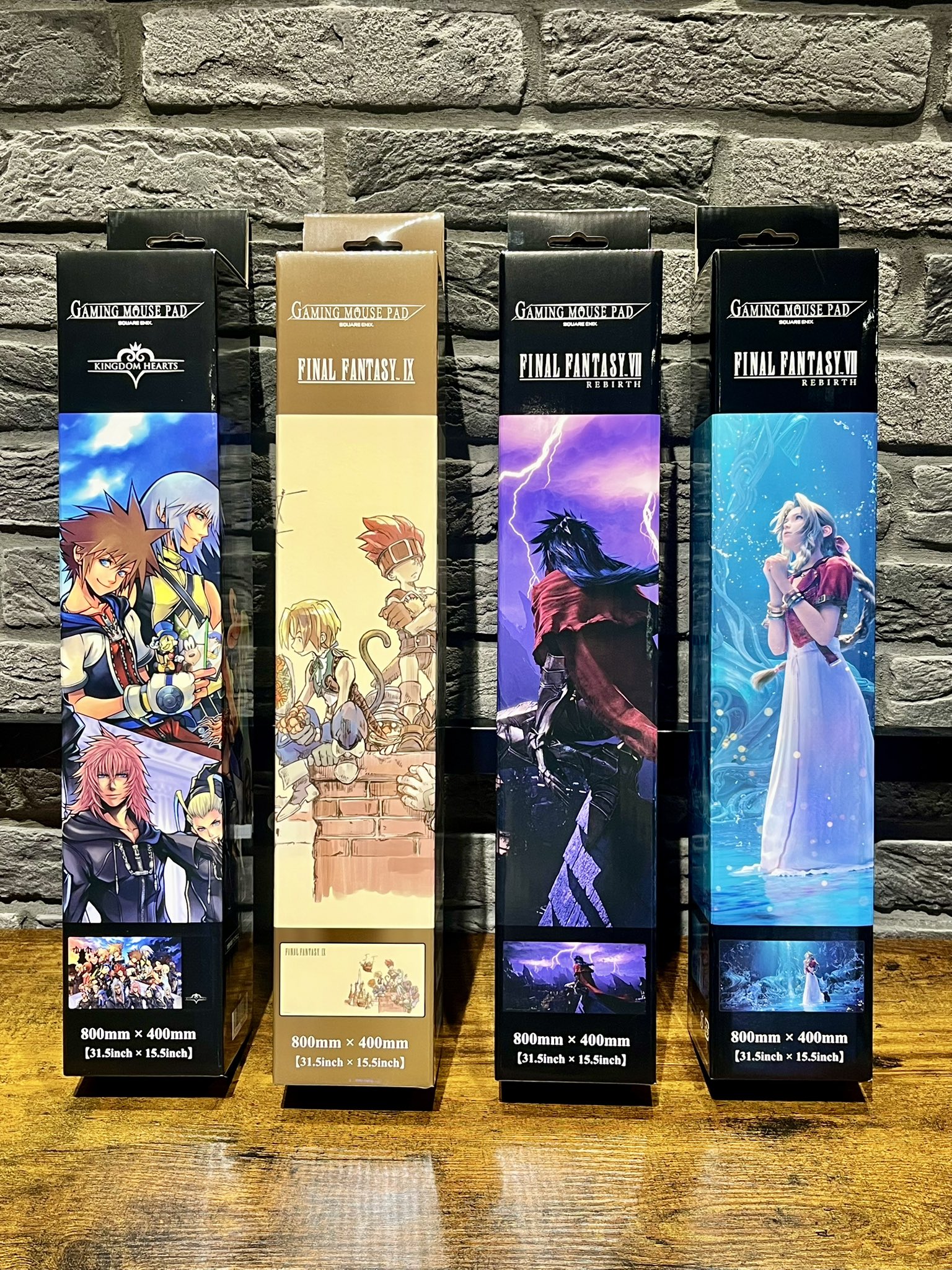 FF7「ヴィンセント」ゲーミングマウスパッド＆スリーブ FF7「ヴィンセント」ゲーミングマウスパッド＆スリーブ - メルカリ