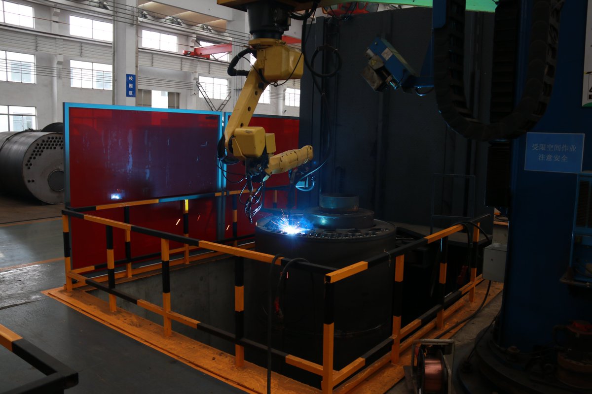 Devotion379's tweet image. The pipe welding robot is performing welding operations. 👍
📞 +86 180 1581 0256
📲 WhatsApp: +8618015810256
📧 sales@devotiongroup.com
🌎 devotionequipment.com
#DevotionBoiler #DevotionEquipment #PipeWeldingRobot #Robot #IndustrialBoiler #BoilerManufacturing #SteamBoiler