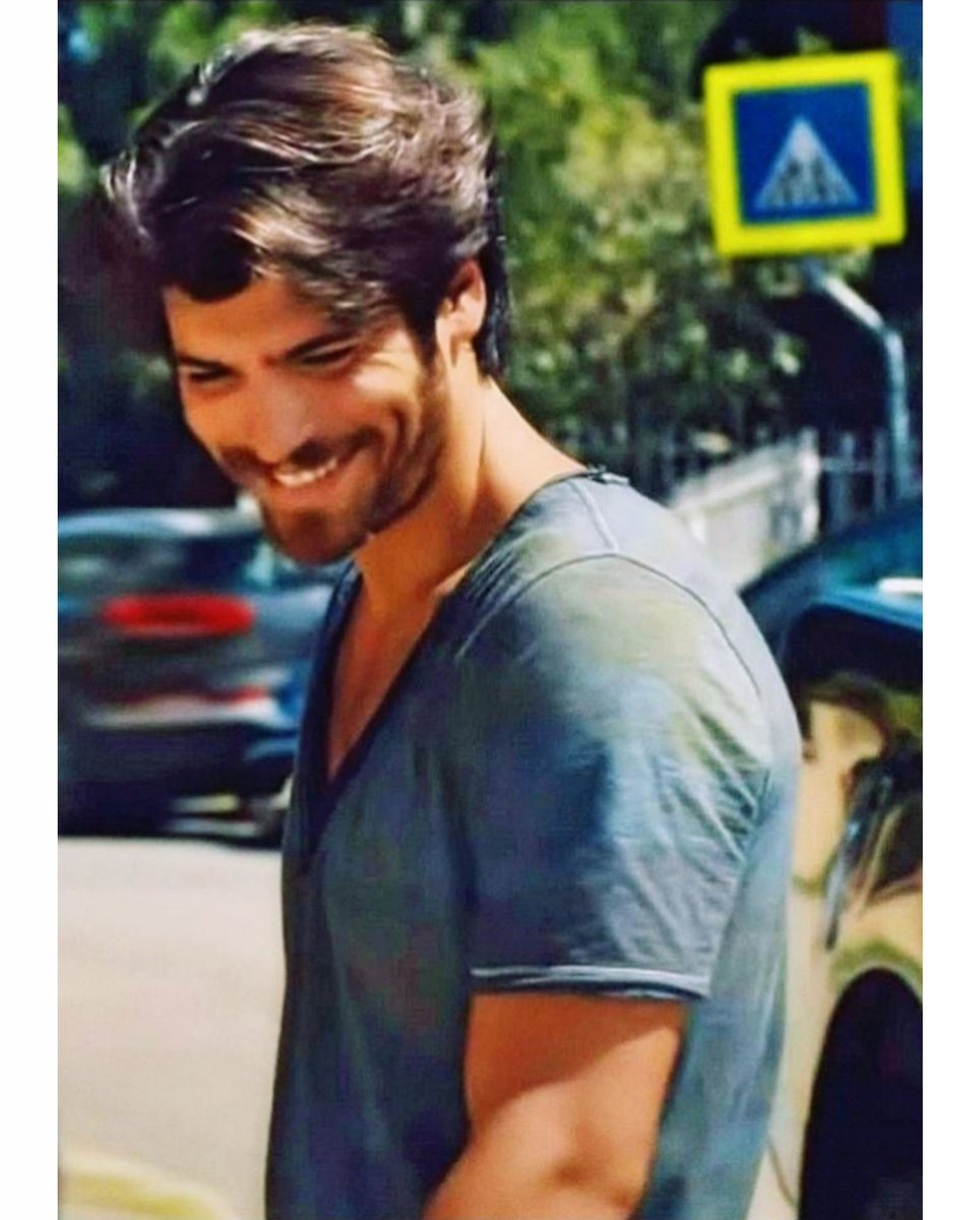 Buenos días.  🌬🍀

#CanYaman♡