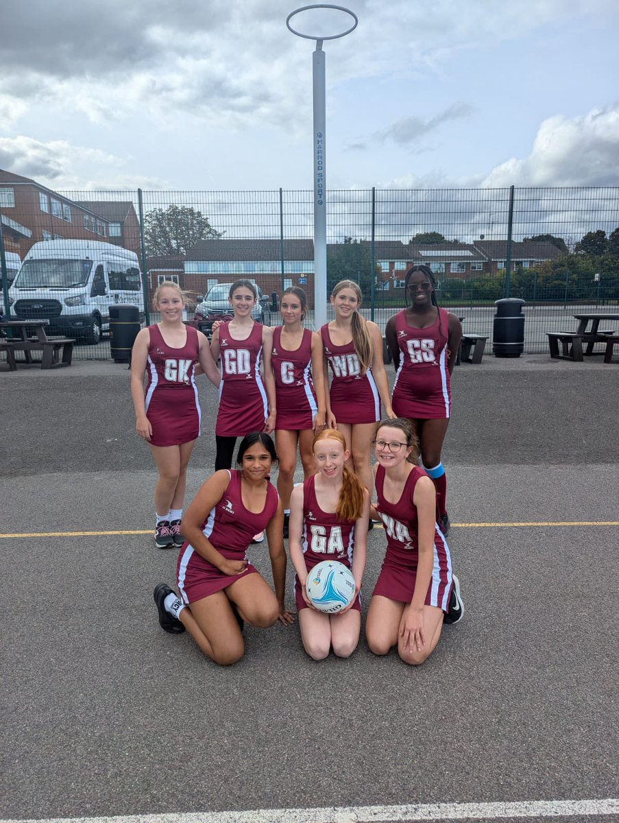 On the netball court, our Year 9 team came back from 4-1 down to win 14-7. Zoe and Bella with the PoM awards 🏆