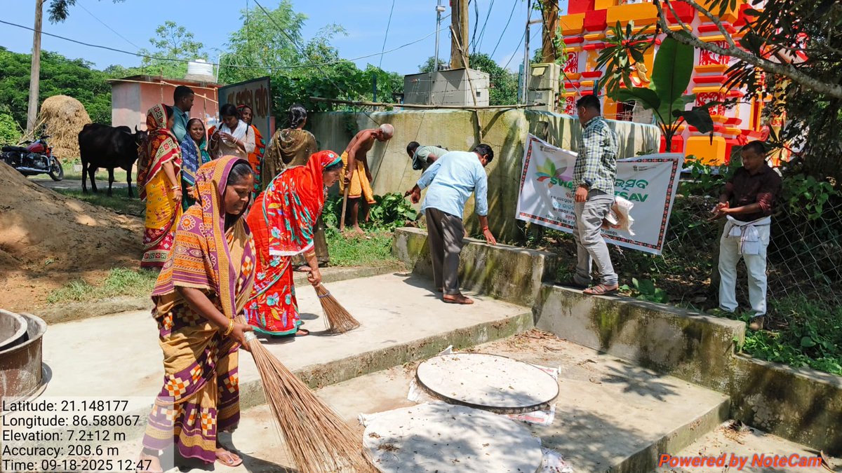Psamiti_Simulia's tweet photo. ମୈତାପୁର୍ ଅମୃତସରୋବର୍ ରେ ସଫେଇ କାର୍ଯ୍ୟକ୍ରମ,ସିମୁଲିଆ https://t.co/IQCnfkbbV2