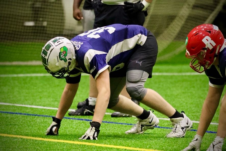 J_Hillhead's tweet photo. Helmikuussa pojan  olkapää leikattiin ja koko kausi oli vaakalaudalla.  Kovalla ja sitkeällä kuntoutuksella  herra on kuntouttanut itsensä takaisin kentälle. Eilen tuli tieto valinnassa edustamaan Suomea U-17 maajoukkueeseen Tanskassa pelattaviin PM-kisoihin. 

📷Teemu Kivinen https://t.co/8xuF1VMwM3
