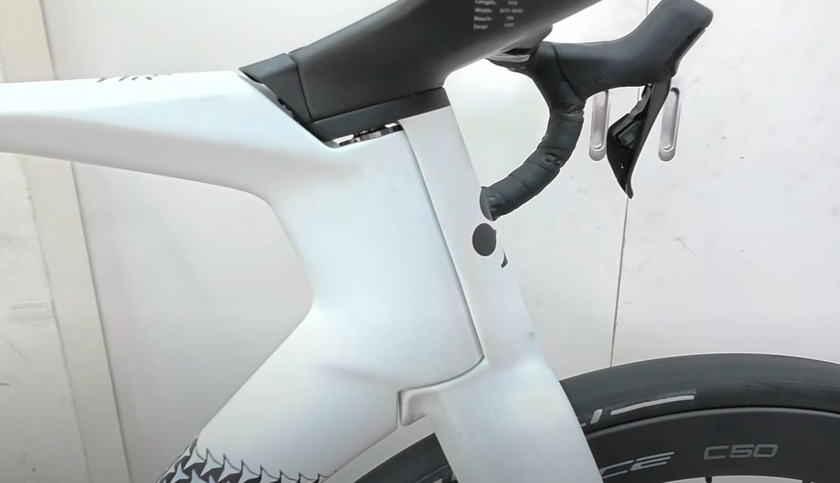 カピバラ出品 Amazon | [カムクカクワイ] カピバラ スニーカー スポーツ