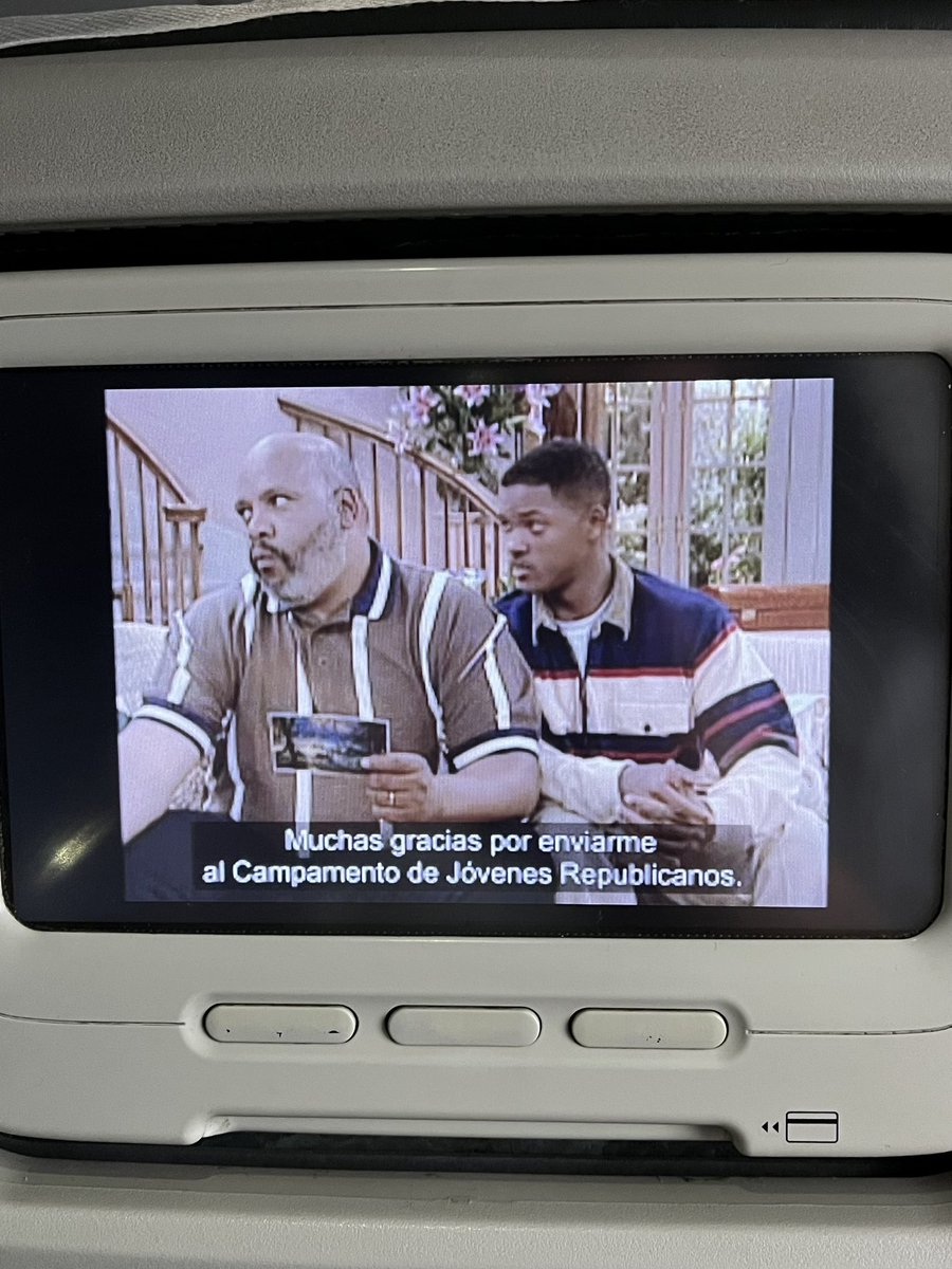Gran sorpresa encontrar El Principe de Bel Air en el vuelo. Fui estallado todo el viaje