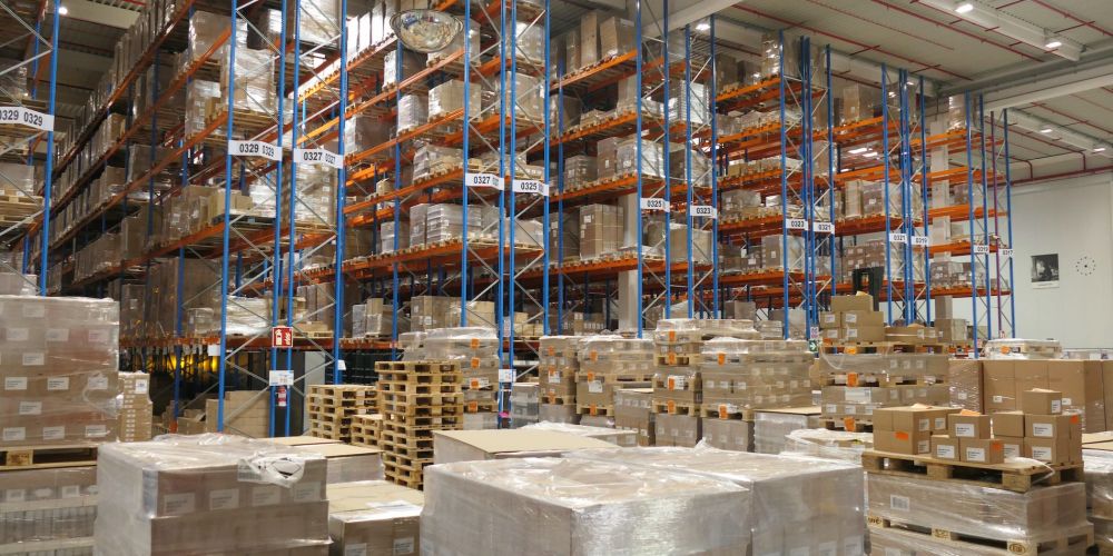 Instock_es's tweet photo. Los precios de los servicios logísticos aumentan más de un 3% en el segundo trimestre de 2025, con ascensos anuales en todos los segmentos y una caída trimestral puntual en el almacenamiento y actividades anexas.

https://t.co/kyJ7qz7QxR https://t.co/Ok3gvKyoPn