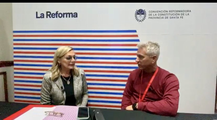 En un ratito nos visita en Amanecer no es poco la convencional constituyente Jaquelina Balangione- Quedate prendido a <a href="/lt9lider/">LT9 - La Nueva Nueve 🎙️</a> y repasemos juntos los puntos más importantes de esta nueva Constitución 📻 AM 1150