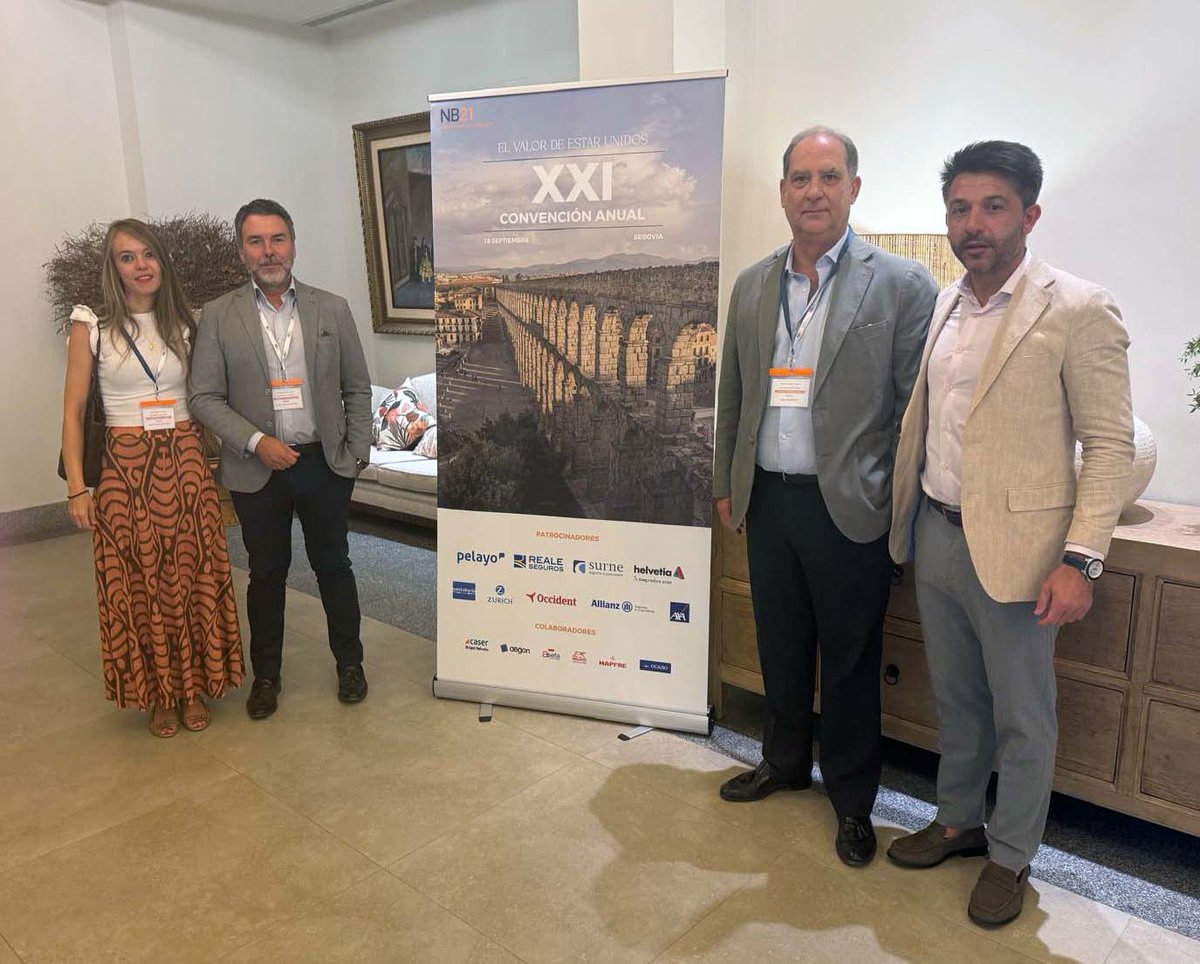 Hoy se celebra en Segovia la Convención Anual de @NB21 y nosotros no hemos querido perdérnosla