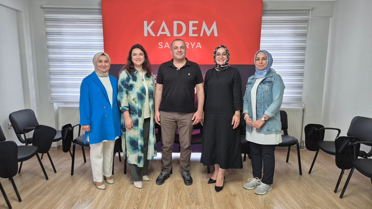 KADEM Ziyareti ve Protokol kapsamında İlk İstişare Toplantımız 🤝

Aile ve Sosyal Hizmetler Bakanlığımız ile KADEM arasında imzalanan iş birliği protokolü kapsamında, KADEM Sakarya Temsilciliğini ziyaret ettik.
<a href="/tcailesosyal/">T.C. Aile ve Sosyal Hizmetler Bakanlığı</a>
