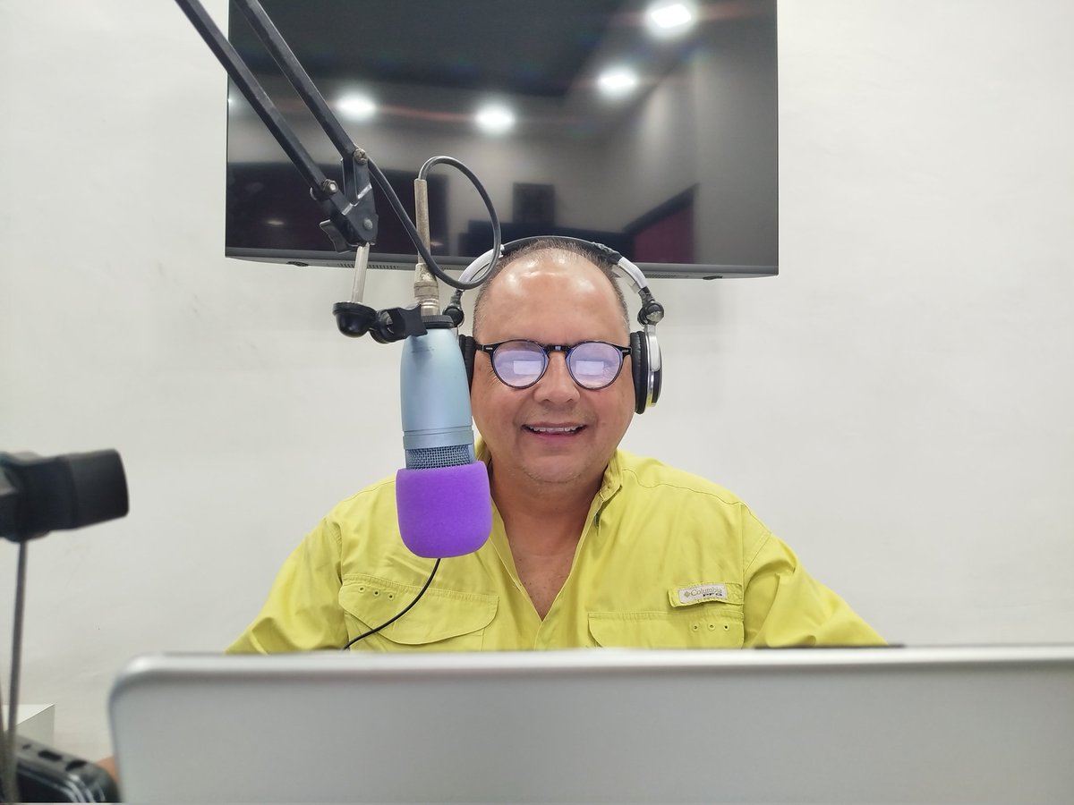 #PájaroDeLaAutopista (@nestor1ramirez) on Twitter photo De lunes a viernes escucha #DesdeLaCabina con #ElPájaroDeLaAutopista por <a href="/SonikStereo1017/">SonikStereo1017</a>.
La mejor selección musical, información, historia, entretenimiento, entrevistas y más!!!
6:30 a.m. a 8:30 a.m.
Canal de Telegram:
Https: //T.ME/ELPAJARODELAIRE De lunes a viernes escucha #DesdeLaCabina con #ElPájaroDeLaAutopista por <a href="/SonikStereo1017/">SonikStereo1017</a>.
La mejor selección musical, información, historia, entretenimiento, entrevistas y más!!!
6:30 a.m. a 8:30 a.m.
Canal de Telegram:
Https: //T.ME/ELPAJARODELAIRE