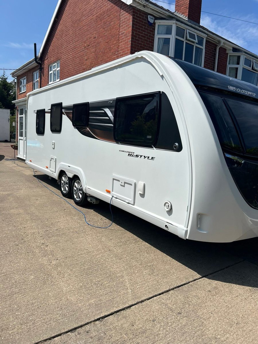 Samjacko14's tweet image. Please share far and wide , Doncaster Sheffield,Barnsley, Halifax keep an eye out for our caravan and all kit , there will be a reward for genuine information ❤️