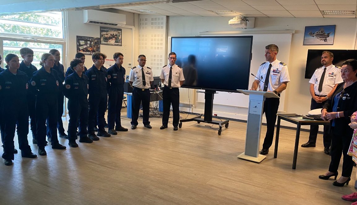 Tarmaq_Merignac's tweet photo. #EAJ BA 204 de ⁦@merignac⁩, nouvelle saison !
TARMAQ accompagne les escadrilles air jeunesse de l’⁦@Armee_de_lair⁩ dans leur acculturation à l’#aero !
⁦@BxMetro⁩ ⁦@NvelleAquitaine⁩ https://t.co/jr5byjkddH