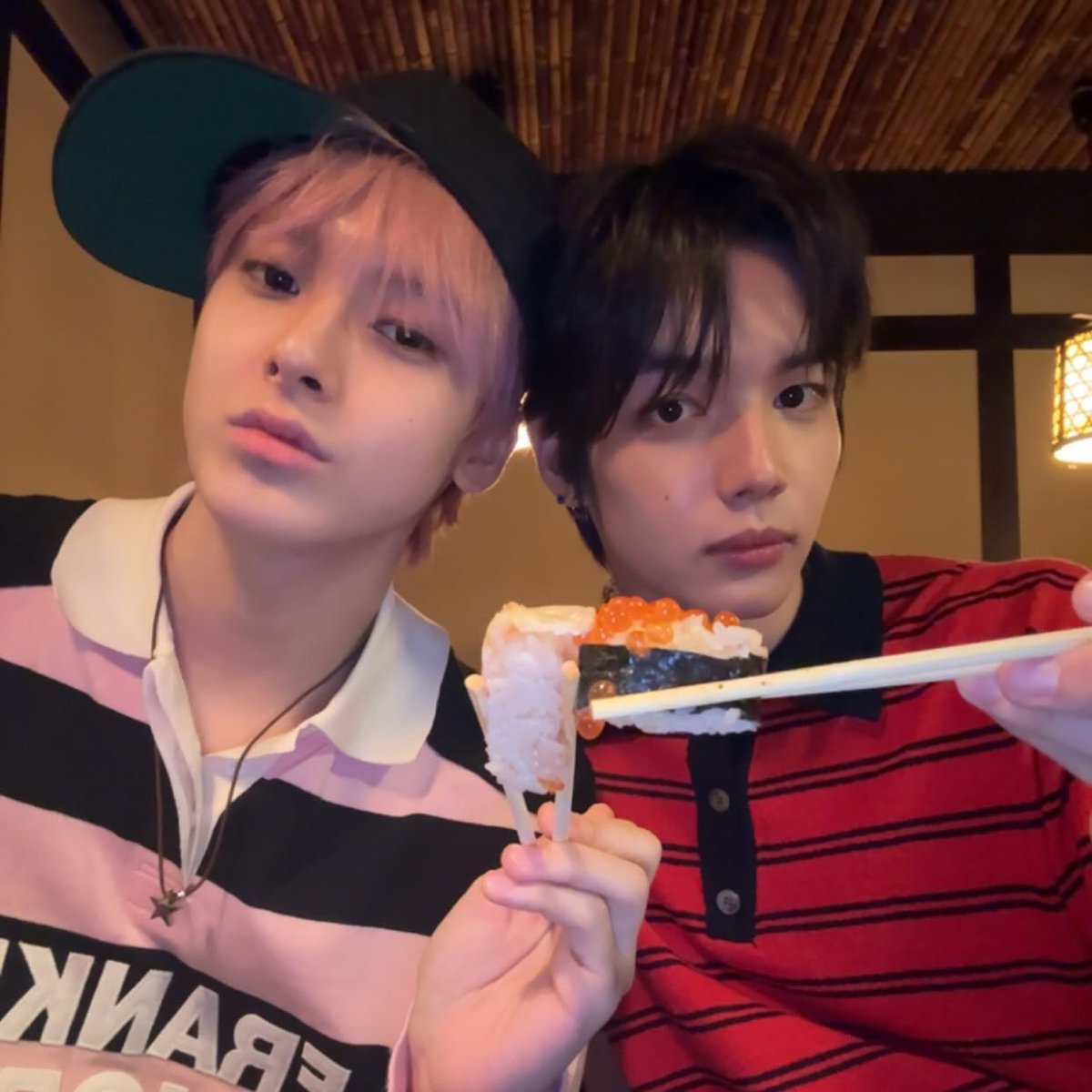 cloudhamin's tweet photo. 기여움🖤🖤🖤🖤🖤 https://t.co/3o2TaVaTUS