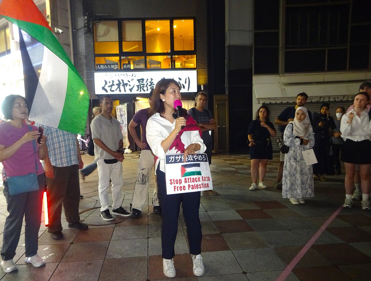 demokyoto's tweet image. れいわ新選組政策委員西郷みなこ氏と衆議院議員大石あきこ氏が、イスラエルによるパレスチナのガザへの地上侵攻に抗議する街頭宣伝を、京都市三条河原町で開催しました。多くの人が話に聞き入り、熱心に意見を述べ合う場となりました。
#FreePalestine 
#西郷みなこ 
#大石あきこ 
＃れいわ新選組