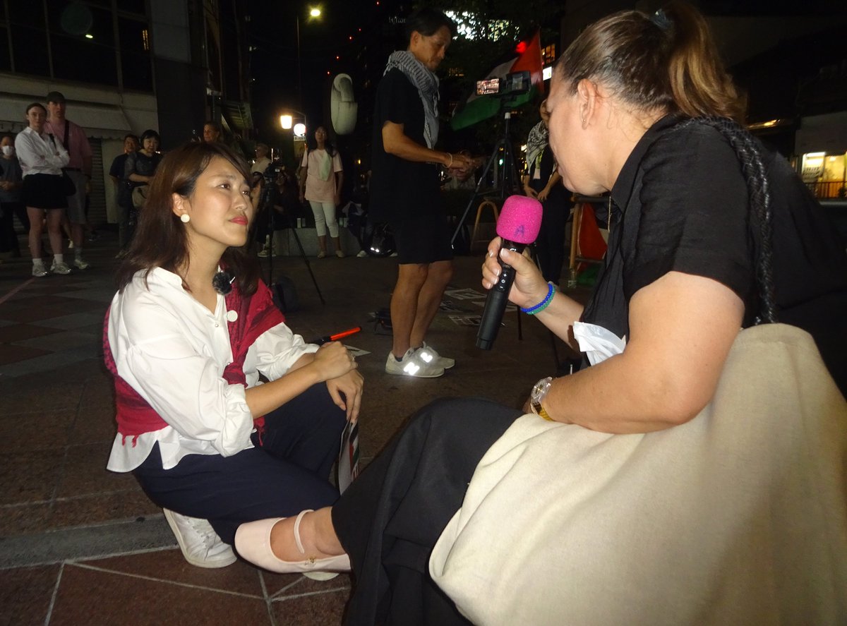 demokyoto's tweet image. れいわ新選組政策委員西郷みなこ氏と衆議院議員大石あきこ氏が、イスラエルによるパレスチナのガザへの地上侵攻に抗議する街頭宣伝を、京都市三条河原町で開催しました。多くの人が話に聞き入り、熱心に意見を述べ合う場となりました。
#FreePalestine 
#西郷みなこ 
#大石あきこ 
＃れいわ新選組