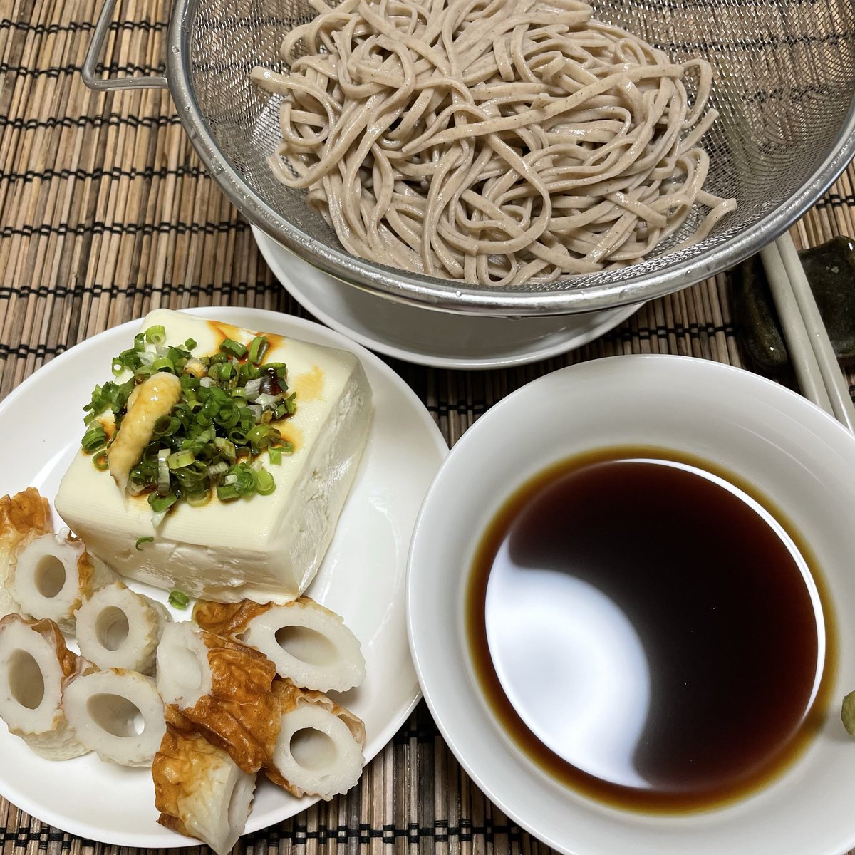 #3good 9/18 家から出ず暑さわからぬ木曜日

🎗在宅勤務日、連絡会に始まりなんやかやと相談ごとを交えた打合せで一日が終わった😮‍💨

🎗️昼はざる蕎麦〜

🎗️夜は冷蔵庫一掃で海老とチキンのクリームパスタ🍝