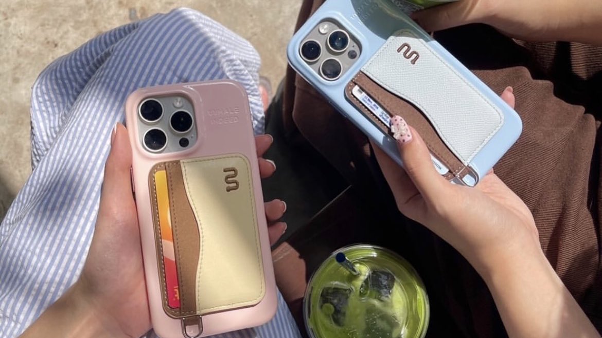 sonhosaurus's tweet image. มาแนะนำเคสของแบรนด์ไทยที่น่ารักๆช่วงนี้มาให้คั้บบ อันนี้จะเป็น case hagen เคสแบบแม่เหล็ก ใช้แล้วทน นี่ชอบโทนสีของเขาม้ากก🦢♡🎀