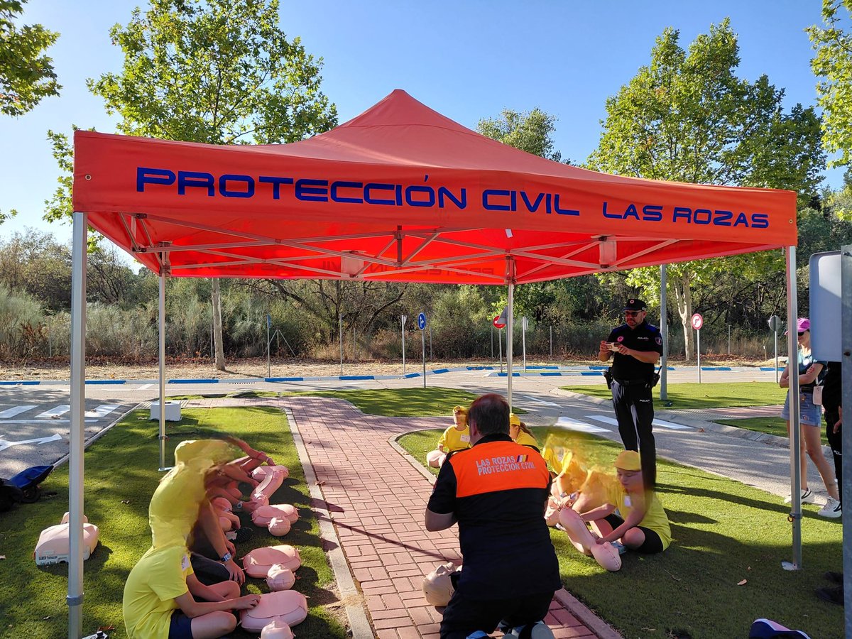 Participamos con taller para niños RCP, en jornadas de puertas abiertas del parque educación vial de la Policía Local de Las Rozas.