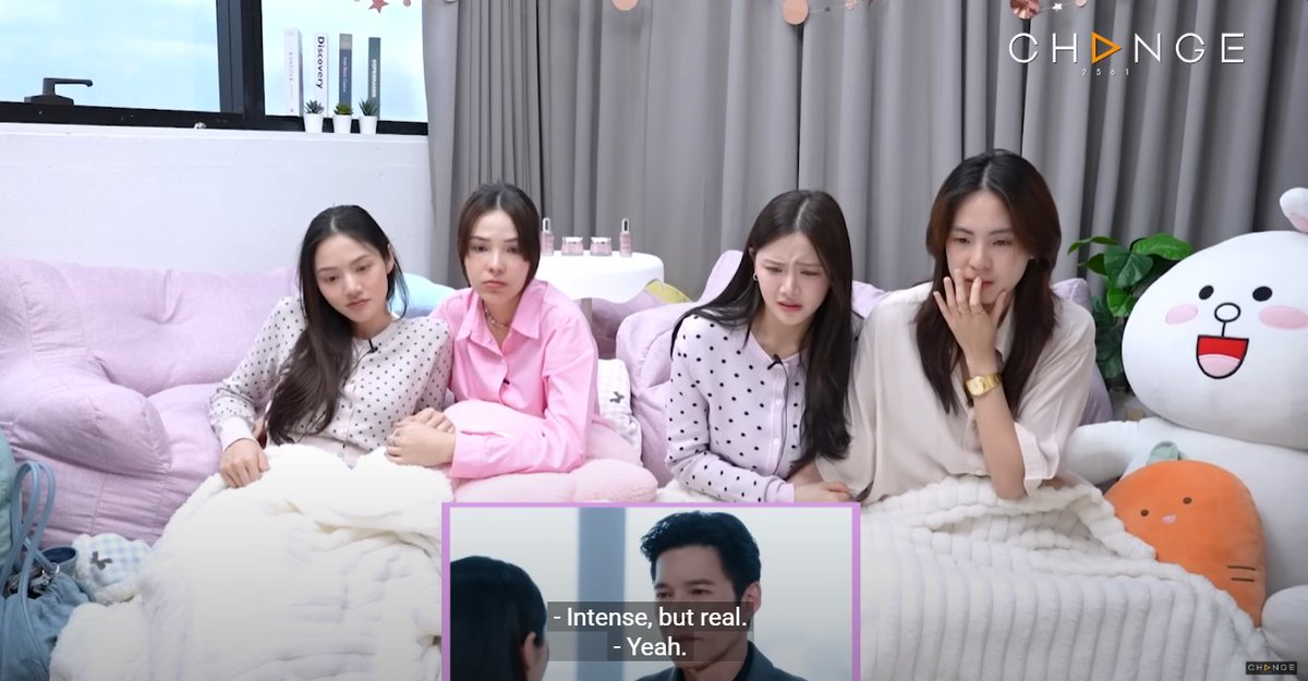 LMSYsAtty's tweet photo. Finally had the chance to sit and just watch this and i'm laughing my head off because everyone's daddy Issues resurfaced during that particular scene😂
SECRET REACTION EP8
#HarmonySecretReactionEP8
#LMSY #ลูกหมีซอนญ่า
#LYBL #LillyBelle https://t.co/JpA47MIlaw