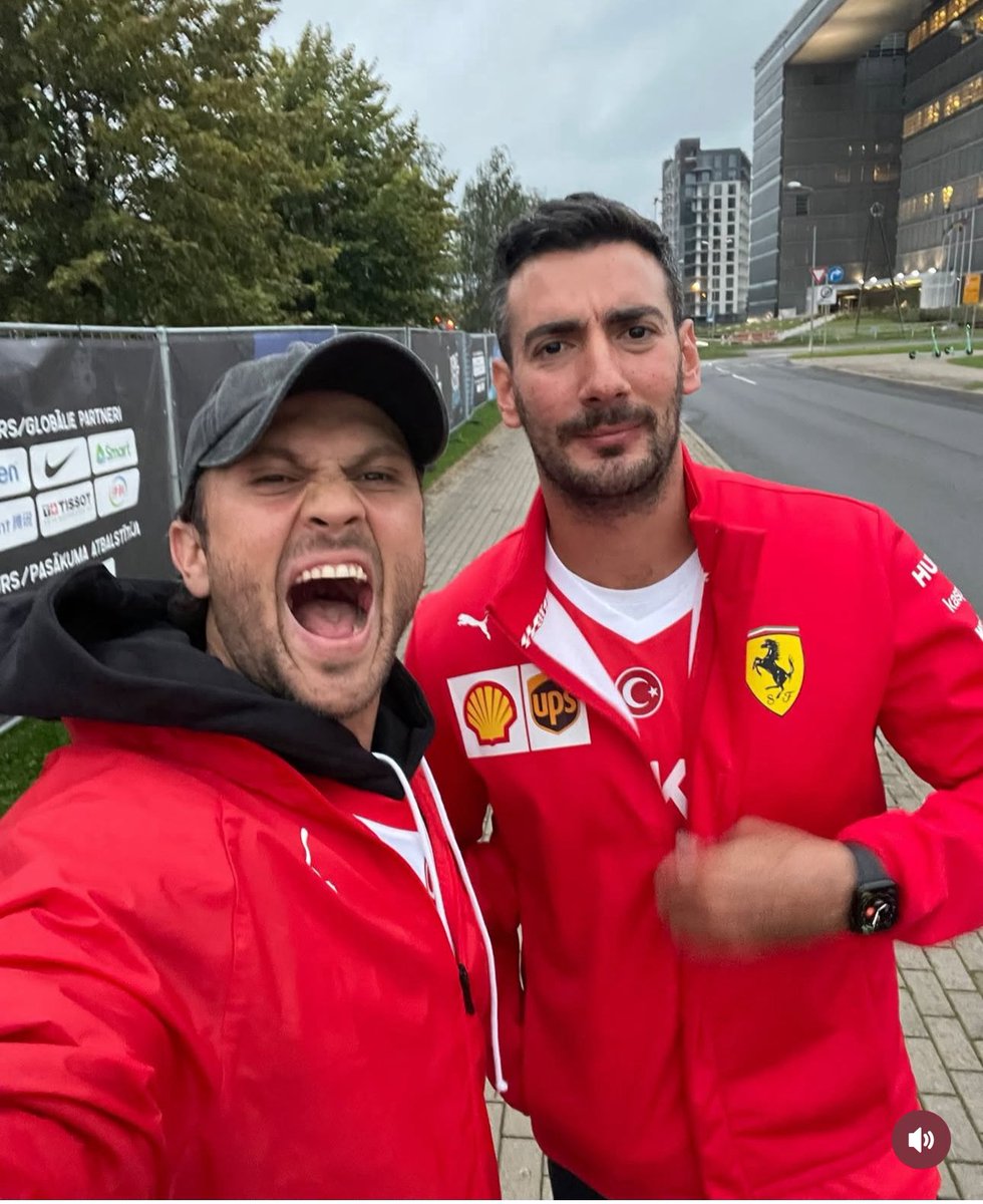 Magazin_Buradaa's tweet image. Avrupa ikincisi olan 12 Dev Adam’ı desteklemeye giden Aras Bulut İynemli, o anlarını sosyal medyadan yayınladı. 💪🏻

#ArasBulutİynemli #12DevAdam #Türkiye