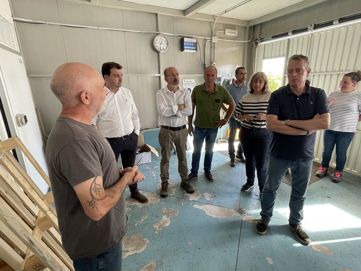 🐂 <a href="/MRuralAsturias/">Consejería Medio Rural y Política Agraria</a> destina este año más de 22 millones a la incorporación al campo de jóvenes y mayores de 40 años.

ℹ️ Amplía la información aquí 👇🏼

actualidad.asturias.es/-/medio-rural-…

#MedioRuralYPolíticaAgraria <a href="/GobAsturias/">Principado de Asturias</a>