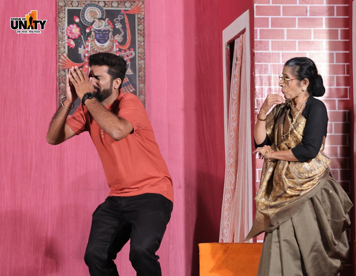 souindia's tweet image. Theatrical brilliance met cultural celebration at Ekta Nagar as visitors enjoyed the drama “Dikri Jena Gher, Ena Gher Leela Lahar” during Monsoon Festival 2025. 
#MonsoonFestival #MonsoonVibes #MonsoonMagic #EktaNagar #150YearOfSardarPatel