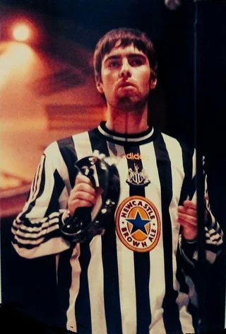 #Oasis on tour. 

#NUFC facing #Barcelona in the Champion's League. 

It's 1997 all over again and I love it.