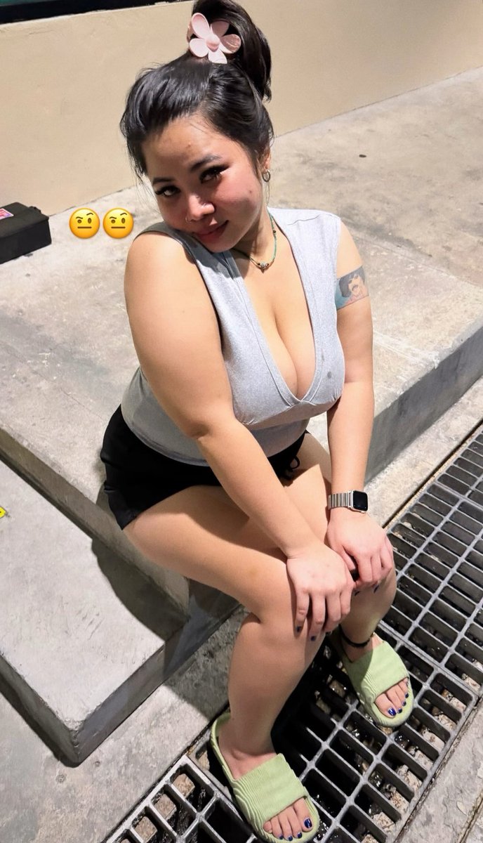 Pyppwn's tweet image. Panas banget hari ini 🫠