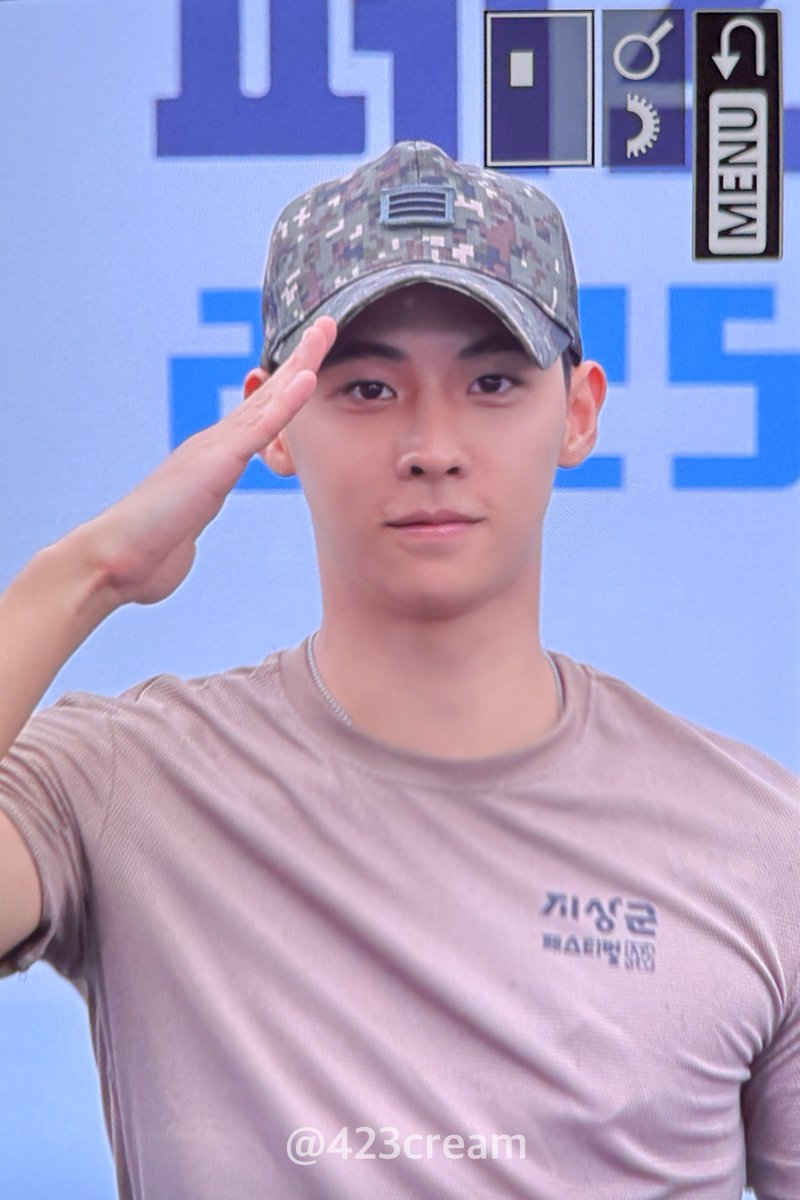 423cream's tweet photo. 250918 지상군페스티벌 
#송재원 #KiDo https://t.co/vKrsC0gdk9