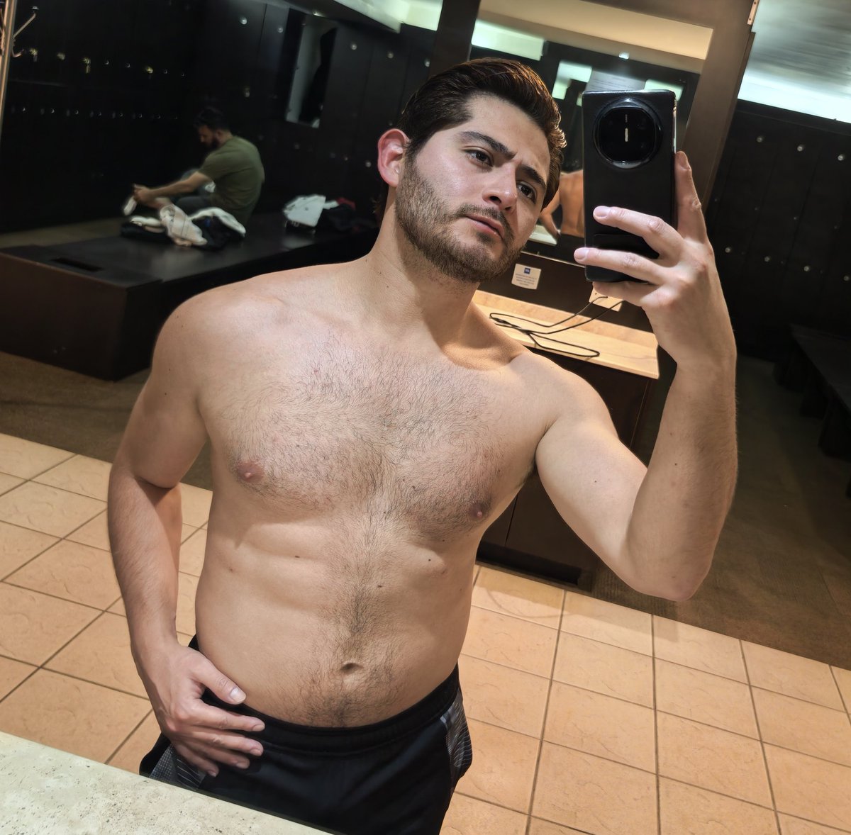 la siguiente foto sera en tanga 👁️👄👁️