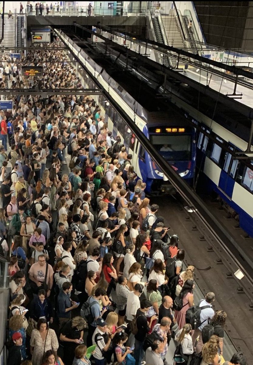 Los que habéis votado a Ayuso, os podéis ir de cañas.
Y no pasa nada.
