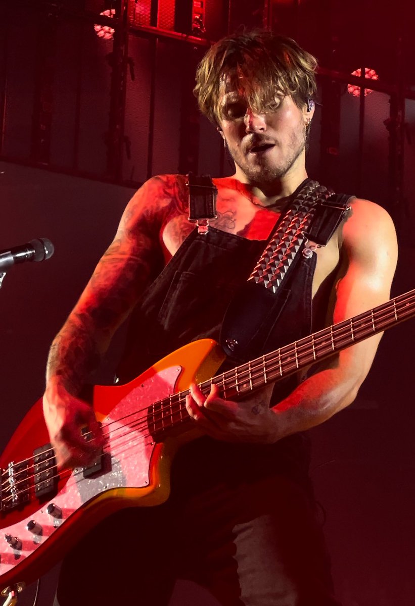 dwydkatie's tweet image. night two &amp;lt;3