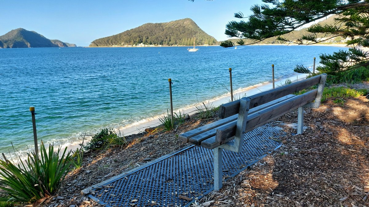 pfwaus's tweet photo. Outlook across the blue waters of Shoal Bay towards Mount Tomaree from #myfavouritebench at Port Stephens #NewSouthWales #Australia
#traveloz #travel #nature #wildoz
@MyFaveBench https://t.co/Hm9sQOb5i2