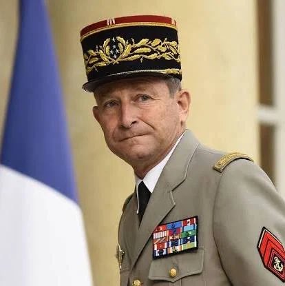 Krieger66362259's tweet image. Pierre de Villiers : « La France est désarmée et la guerre arrive 

La politique de défense n’est jamais qu’un des sous-ensembles de la politique étrangère d’une nation. 
Vouloir partager ou étendre la dissuasion nucléaire est une hérésie du président de la République, chef des…