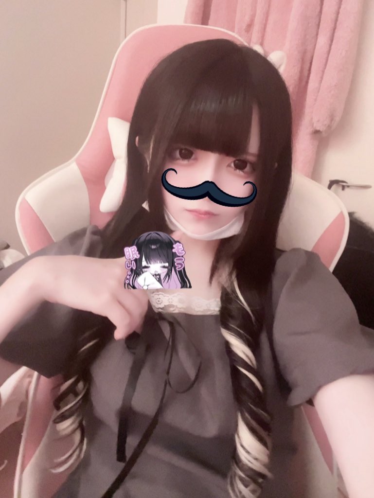 #自撮り界隈