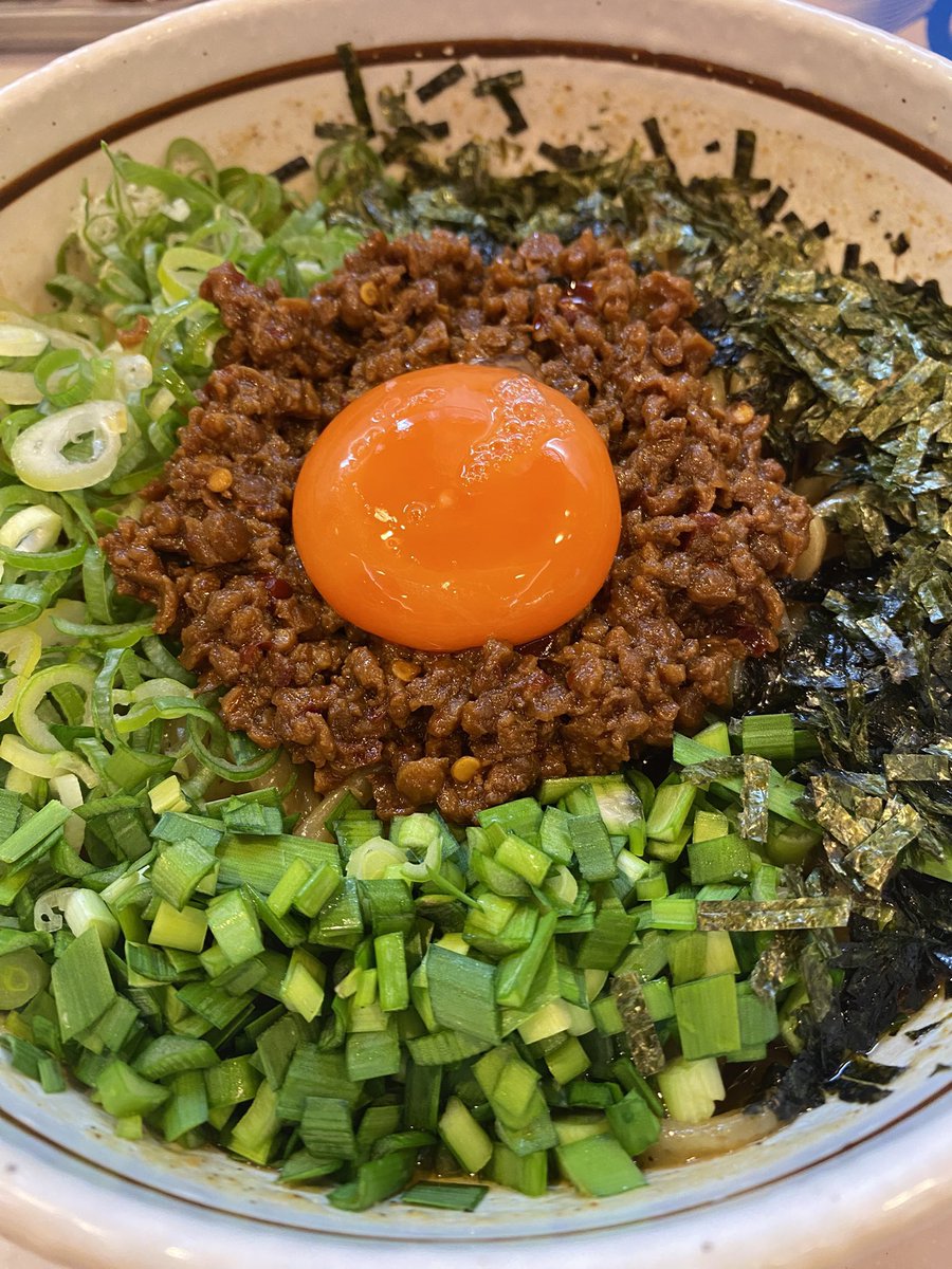 oki0820's tweet image. まぜそばにハマってる
食べた後はしばらくいいやと思うのに次の日にはまた食べたい気持ちになる。
二郎を食べたことないから同じかわからないけど二郎好きな人がよく言うやつがこれか