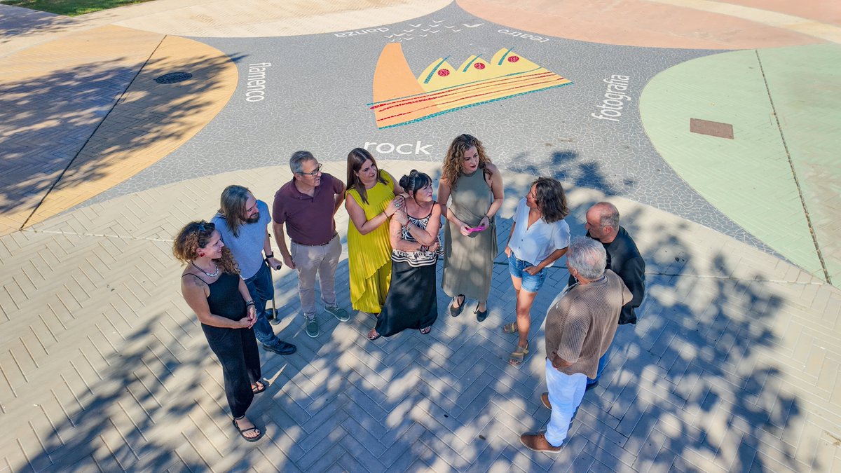 LaRinconada_Web's tweet image. #FactoríaCreativa, la fábrica de la cultura de #LaRinconada presenta nuevo curso.
Se abre plazo de matriculación de las aulas de #GuitarraFlamenca, #Teatro, #Baile, #Fotografía, #Batería, #GuitarraEléctrica, #BajoEléctrico, #Teclado y #Canto. n9.cl/7zdil