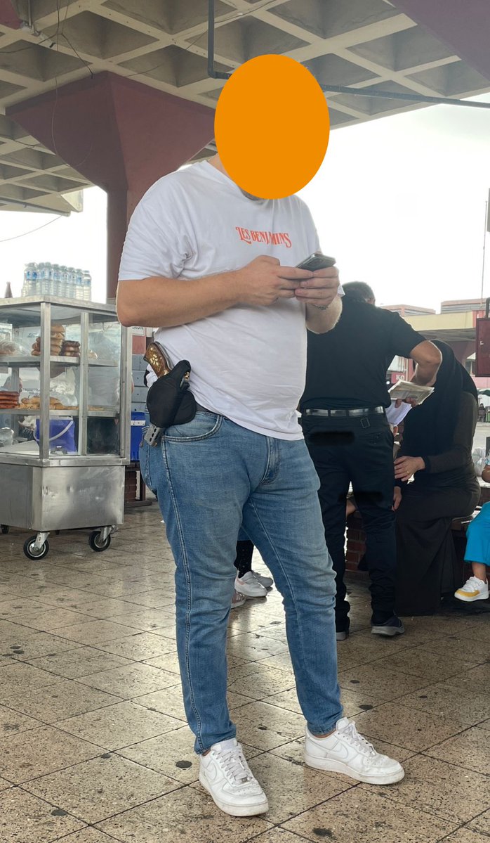 Ömer Bey (@omerbey141118) on Twitter photo Polis memuru; sivil kıyafetiyle ve silahı açıkta görev icra ediyor.
Güven duydum!
Mesela, polis dışında düzgün, ahlaklı vatandaşlar da böyle açıktan, yasal silah taşıyabilseler, daha çok güven duyardım.
Ben taşıyabilsem, güvenim zirveye çıkardı.
<a href="/dgnucak/">Bireysel Silah Edinme Hakkı</a>
<a href="/BSSAH/">Bireysel Silahlanma</a>
<a href="/YasalSilahlanma/">Yasal Silahlanma</a> Polis memuru; sivil kıyafetiyle ve silahı açıkta görev icra ediyor.
Güven duydum!
Mesela, polis dışında düzgün, ahlaklı vatandaşlar da böyle açıktan, yasal silah taşıyabilseler, daha çok güven duyardım.
Ben taşıyabilsem, güvenim zirveye çıkardı.
<a href="/dgnucak/">Bireysel Silah Edinme Hakkı</a>
<a href="/BSSAH/">Bireysel Silahlanma</a>
<a href="/YasalSilahlanma/">Yasal Silahlanma</a>
