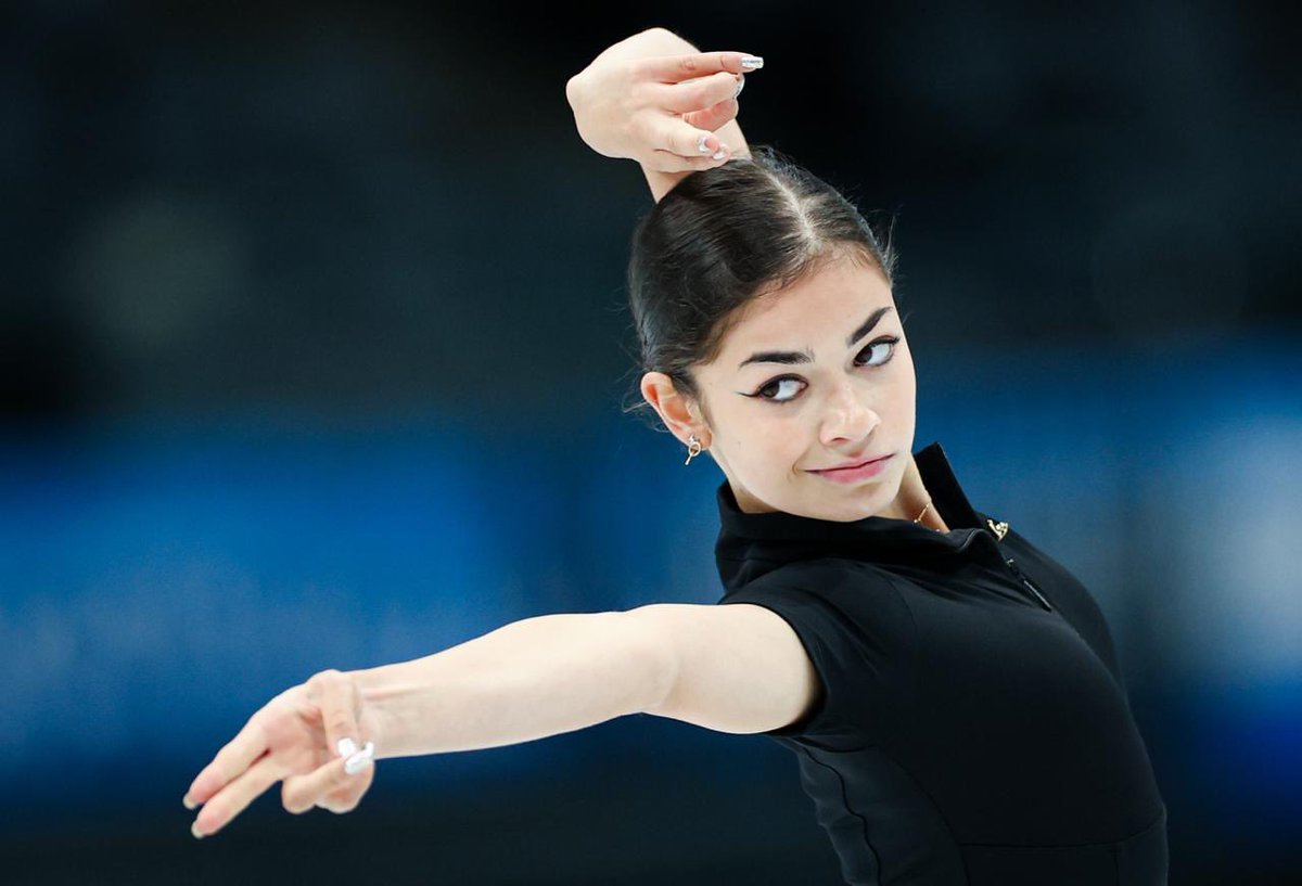 findingfigures's tweet image. была ли Аделя хоть когда-то в числе моих любимых фигуристок? определённо нет

чувствую ли я чувства, смотря на все эти фотографии с тренировки в Пекине? определённо да