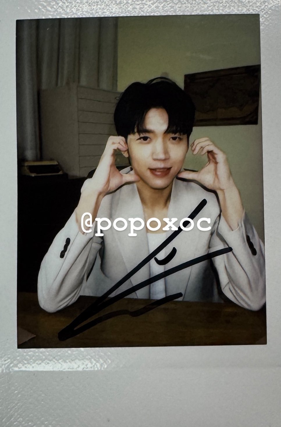 INFINITE ウヒョン ポラロイド INFINITE ウヒョン ポラロイド Polaroid - HALLYUSUPERSTORE