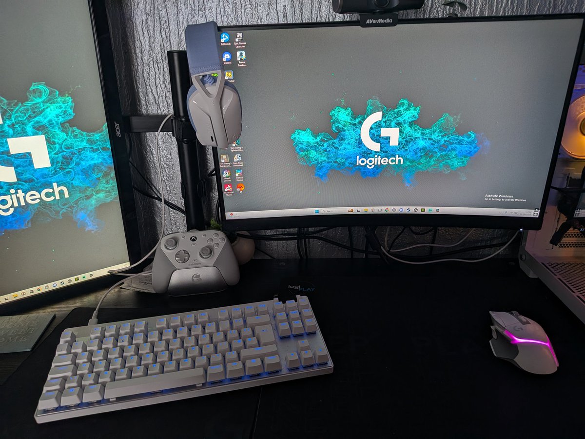 FluXHoundFB's tweet image. Some AMAZING news from @LogitechG last night.

The teams have done an amazing job and the creators who covered the live and those in attendance was amazing.

I&apos;ve been super lucky to work with them in the past and their tech has stood the test of time.

#LOGITECHGPLAYDAYS