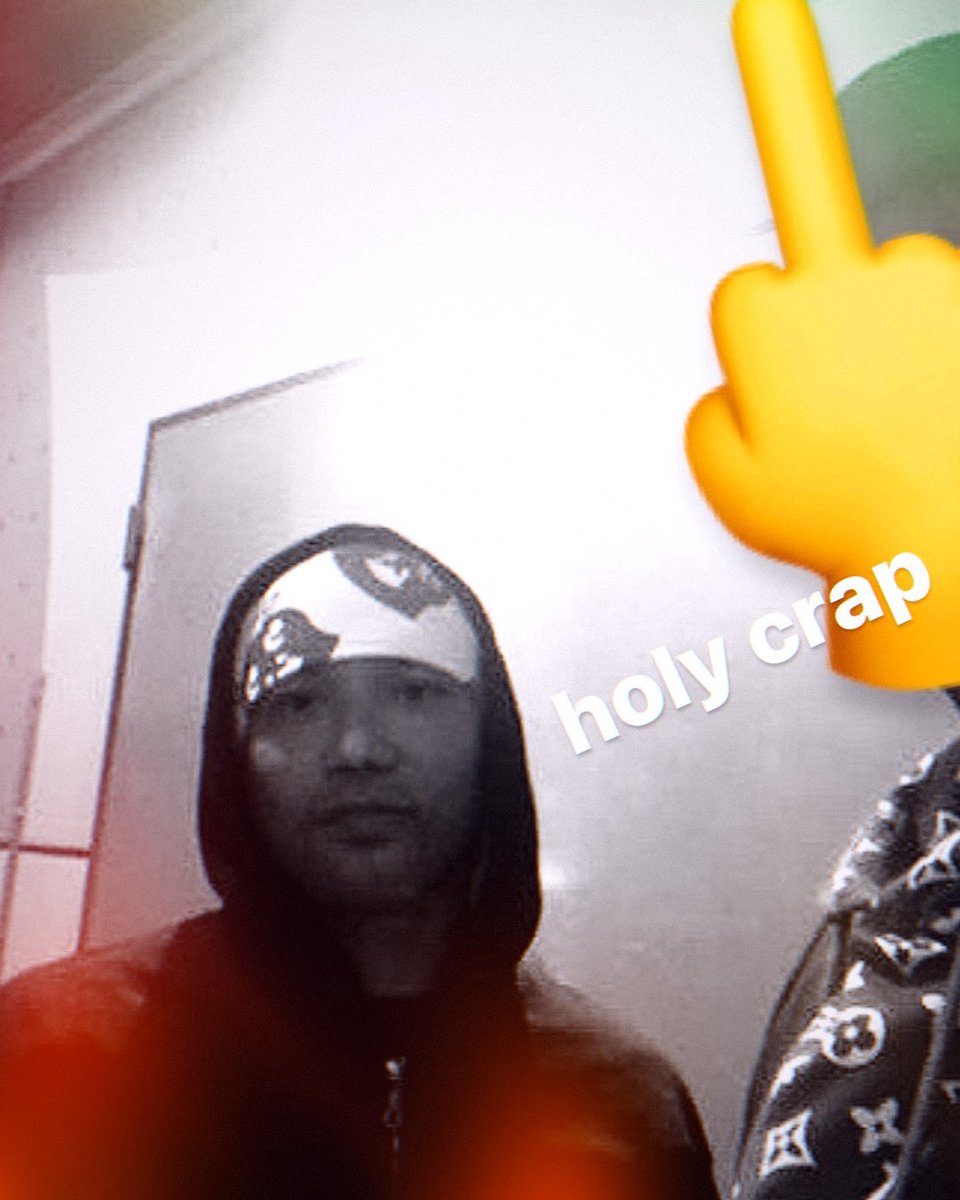 makaino23's tweet image. もし本当に天国があって、山本KIDと一度だけ会話が出来るなら伝えてたい。「あんたジミヘンと同じ日に死んだんだぜ」って。

「お、それいーじゃん」て100%言うわ。命かけてもいーわ。#山本KID徳郁