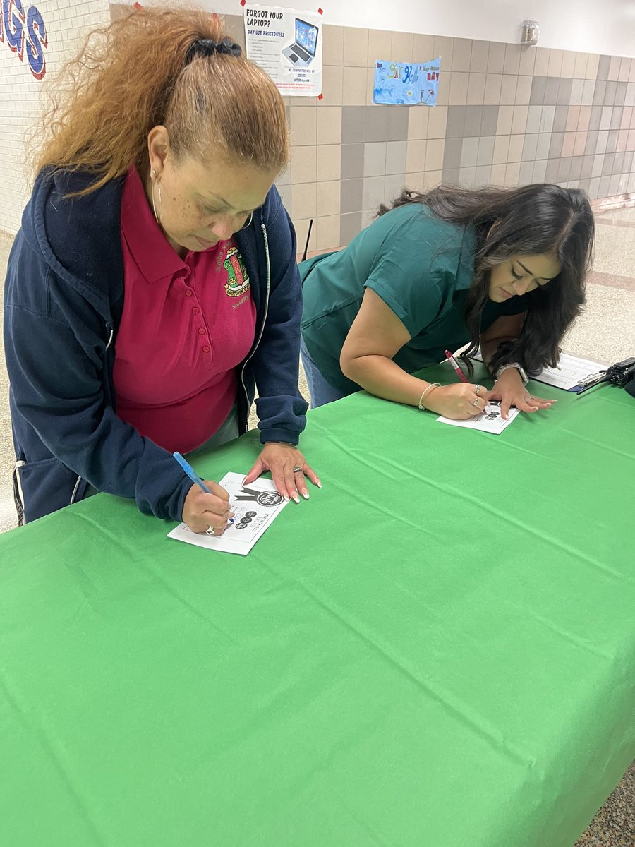 DonnaBolden10's tweet image. DMS Counselors &amp;amp; Staff proudly signed the #StartWithHello Pledge! 💚 Together, we commit to creating a welcoming, inclusive campus where every student feels seen and valued. #HelloWeek #SayHello”@sandyhook